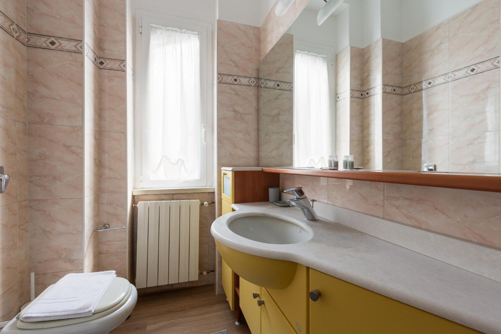 Corso Lodi Modern With Balcony *