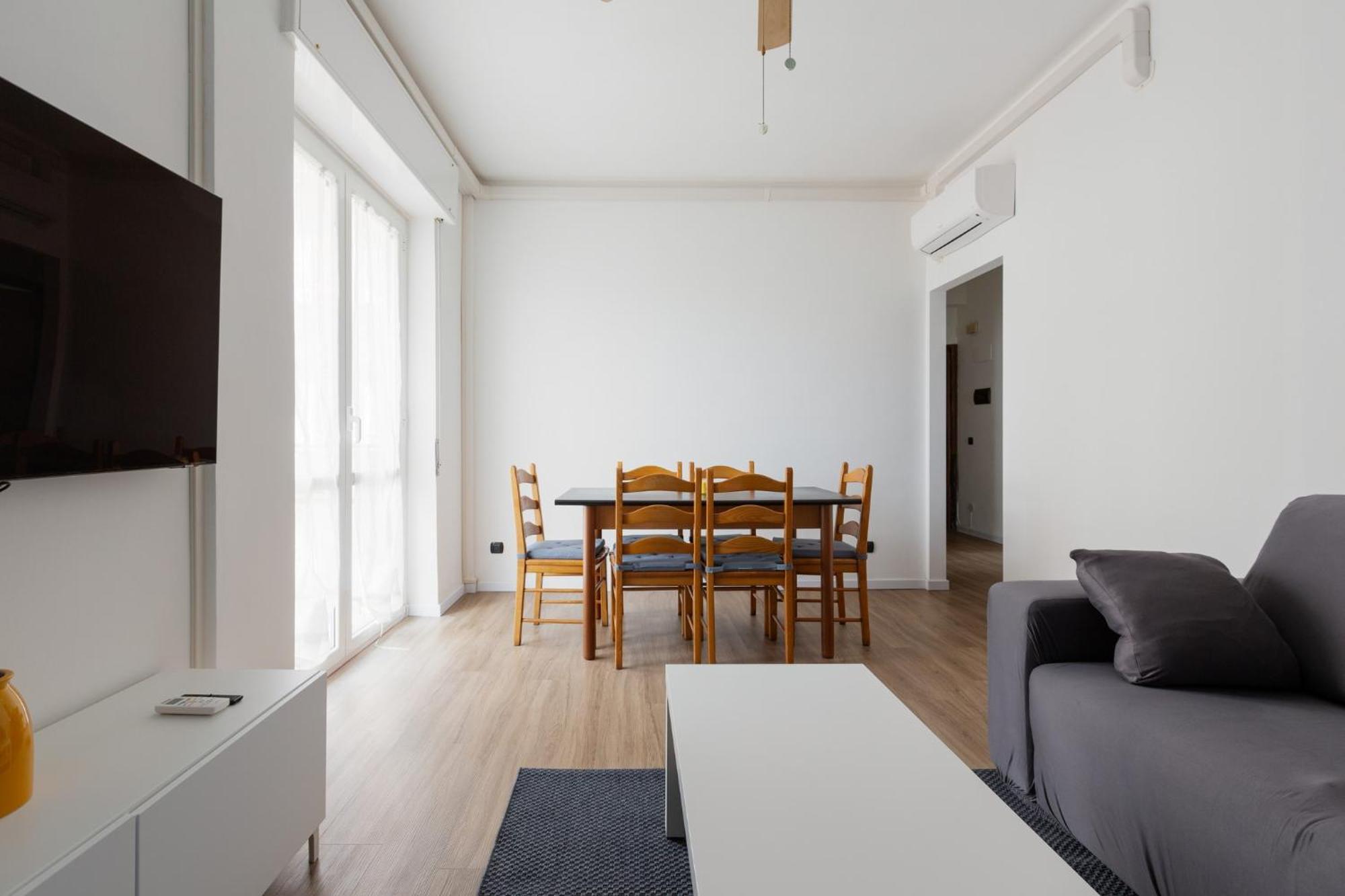 Corso Lodi Modern With Balcony