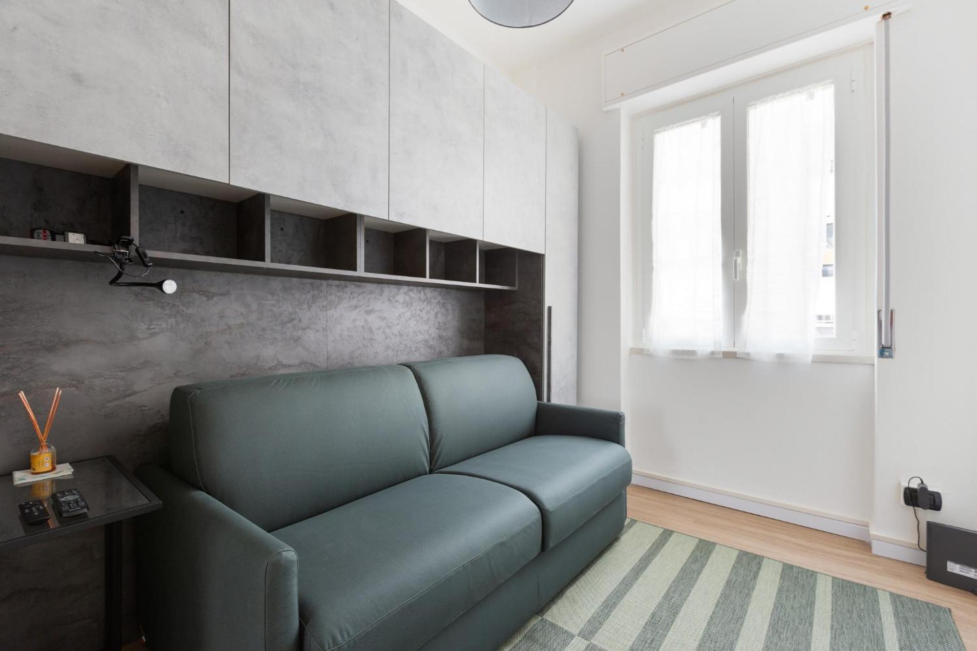 Corso Lodi Modern With Balcony Milan
