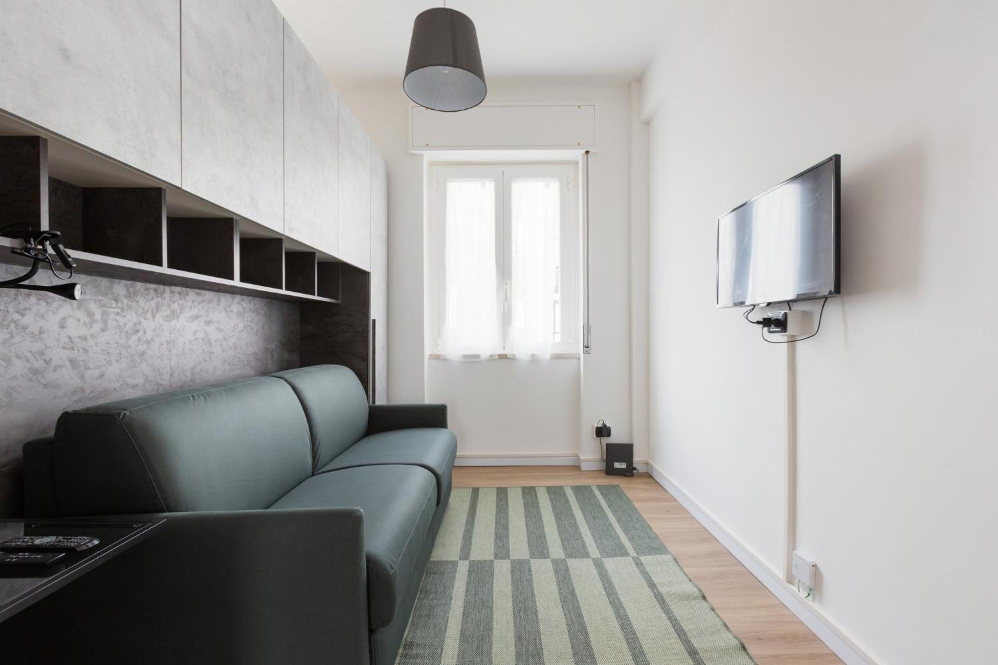 Corso Lodi Modern With Balcony
