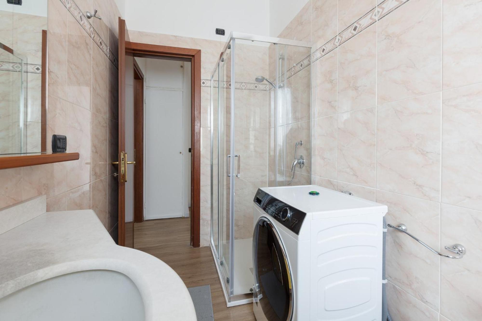 Apartment Corso Lodi Modern With Balcony
